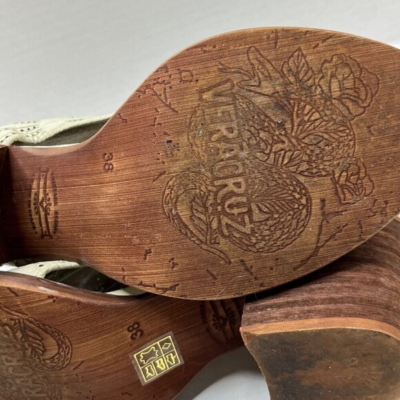 Veracruz Leather Perforated‎ Peeptoe Stacked Heel Ankle Bootie Tan Size 38/ 7.5 - Picture 10 of 11